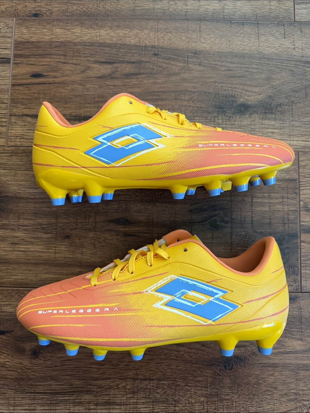 BRAND NEW! Adult Lotto Solista 700 IX FG Soccer Cleats sz: 7 Men’s/8.5 Women’s
